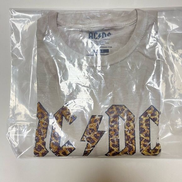 AC/DC Women’s Tan Spiral Tie Dye Wash Shirt Sz M - Picture 8 of 8